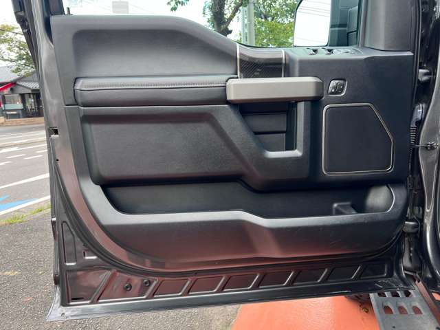 Ford F-150 10