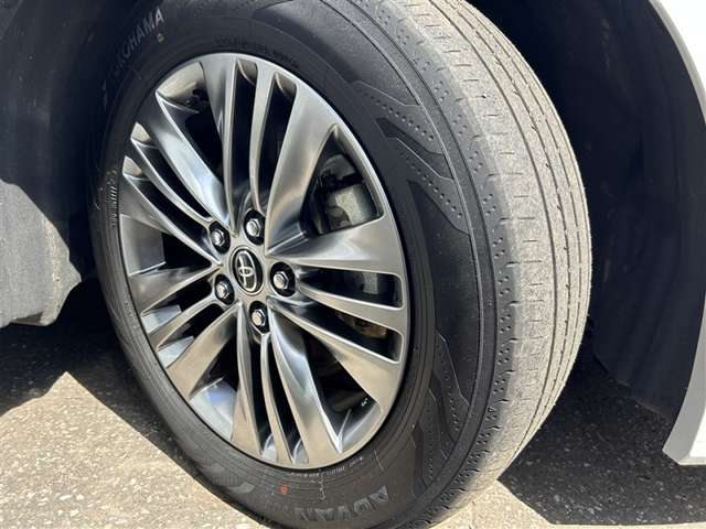 Toyota Alphard 9