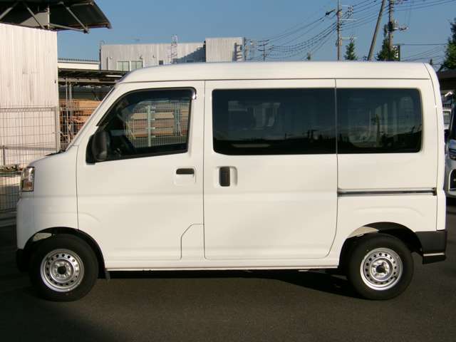 Daihatsu Hijet Cargo 5