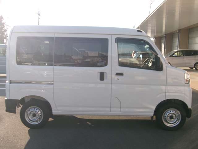 Daihatsu Hijet Cargo 9