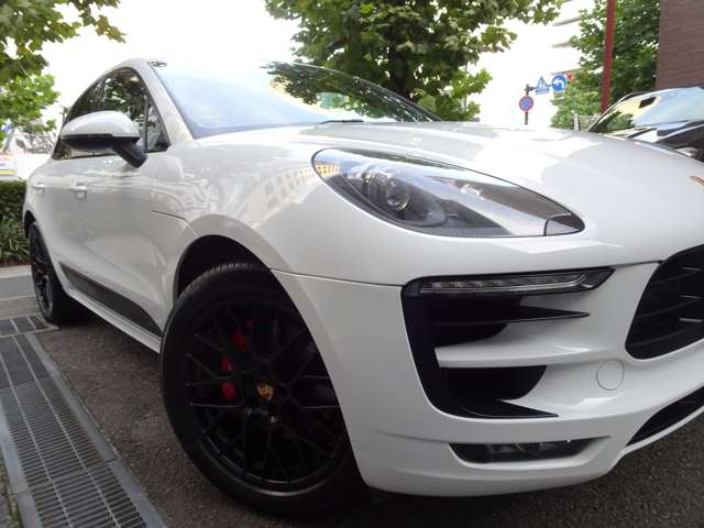 Porsche Macan 9