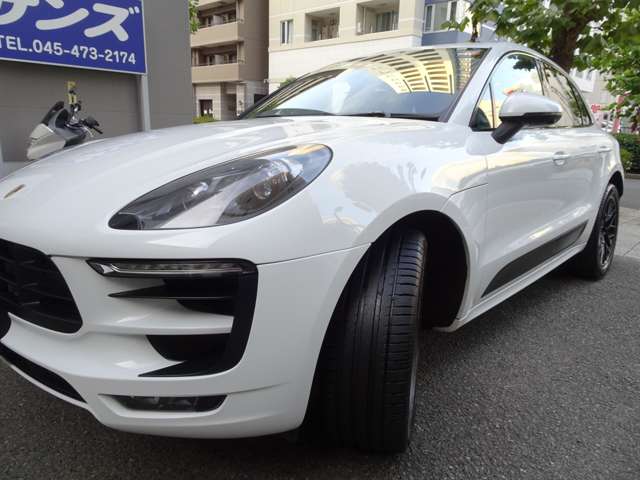 Porsche Macan 10