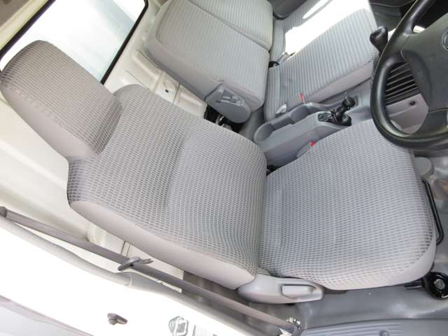 Hino Dutro 7