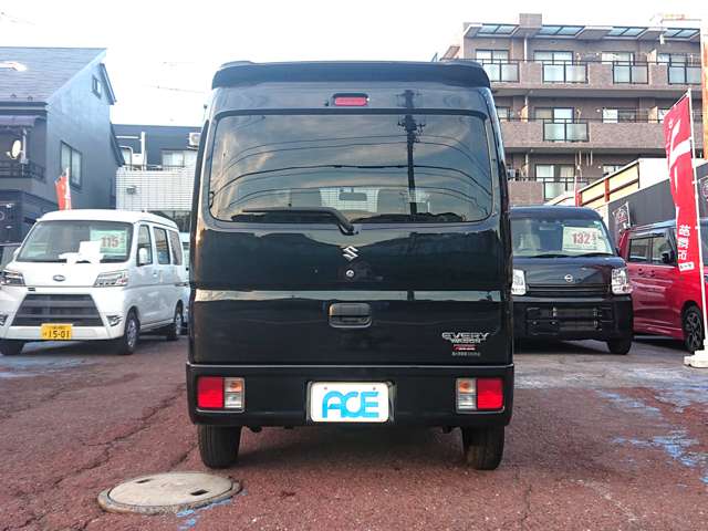 Suzuki Every 8