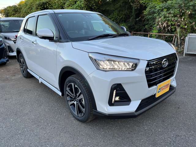 Daihatsu Rocky 6