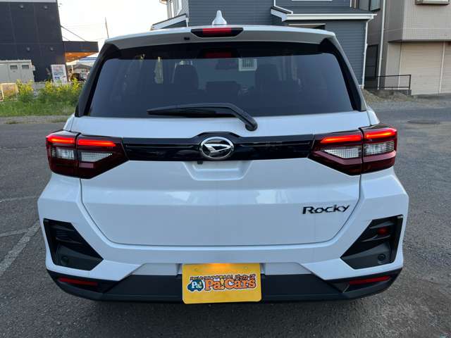 Daihatsu Rocky 9