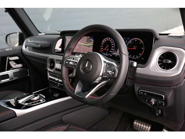 Mercedes-Benz G-Class 11