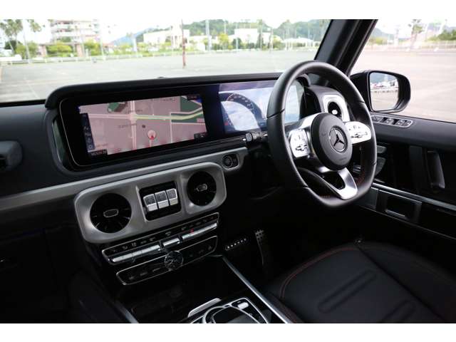 Mercedes-Benz G-Class 12