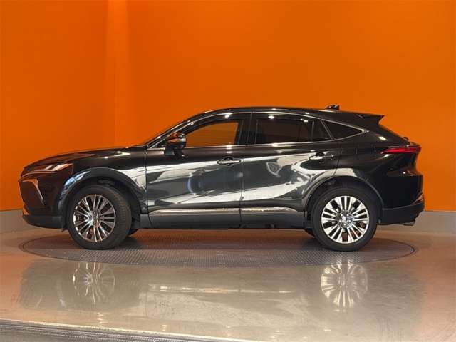 Toyota Harrier 11
