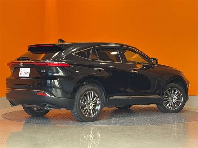 Toyota Harrier 8