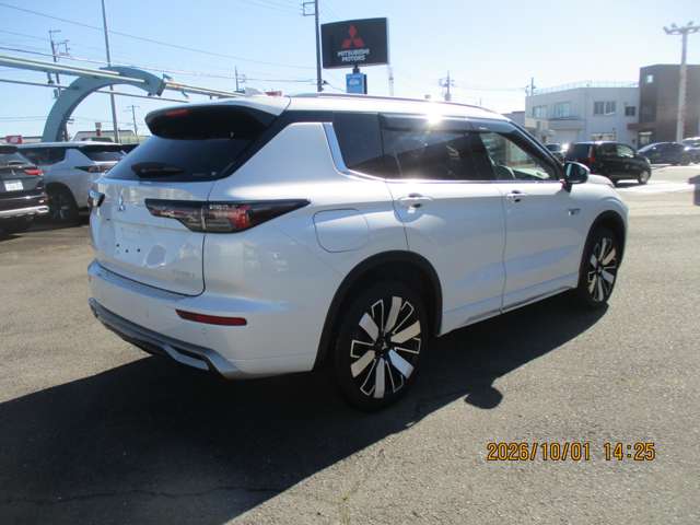 Mitsubishi Outlander 11