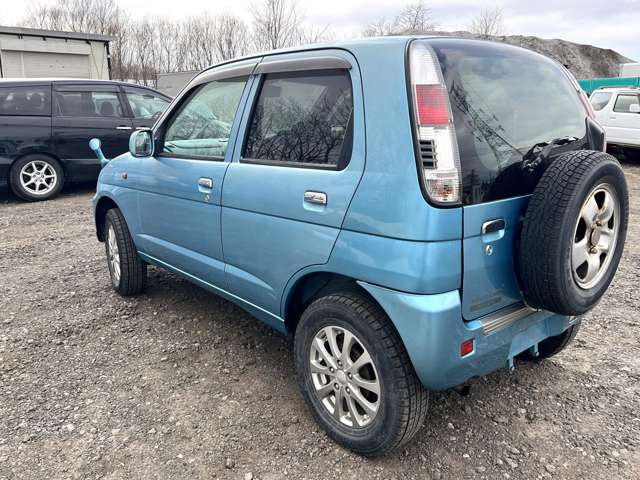 Daihatsu Terios Kid 9