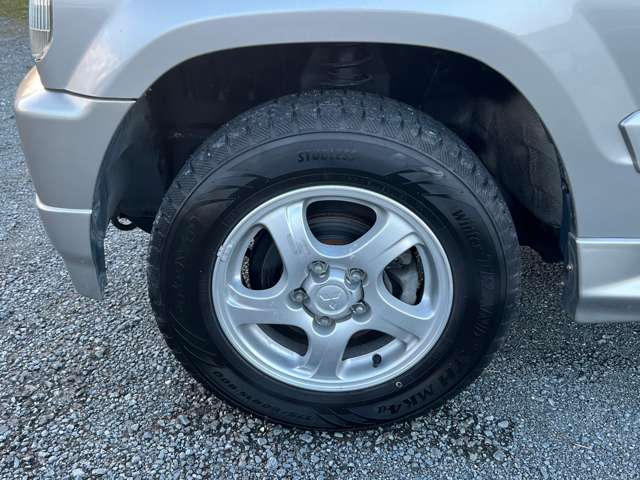 Mitsubishi Pajero Mini 12