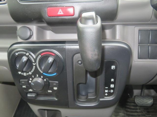 Nissan NV100 Clipper 8