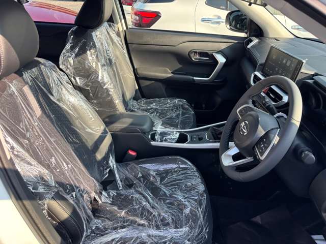 Daihatsu Rocky 6