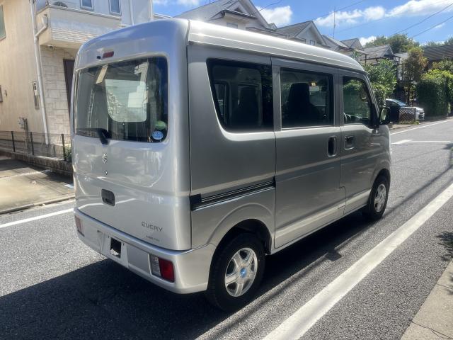 Suzuki Every 9