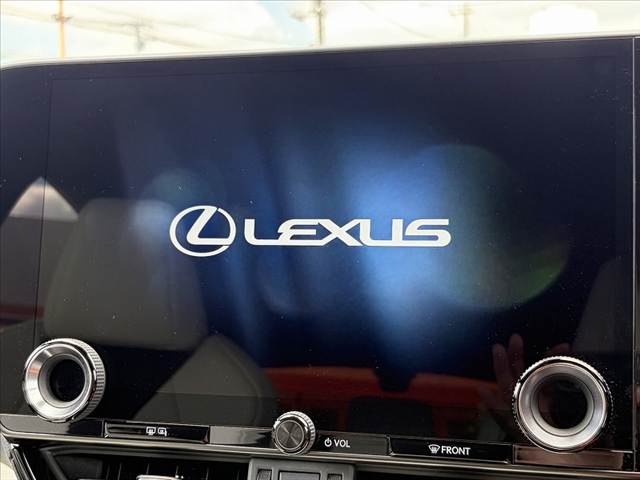 Lexus NX 3