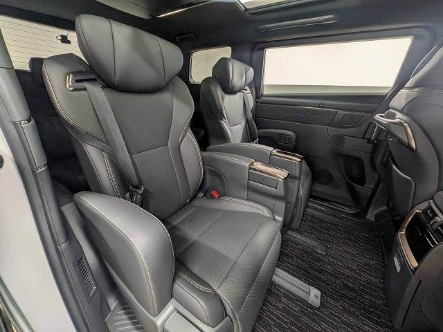 Toyota Alphard 11