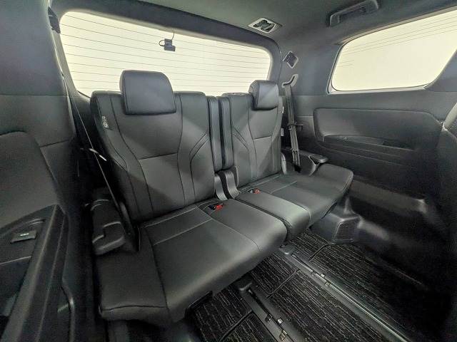 Toyota Alphard 12