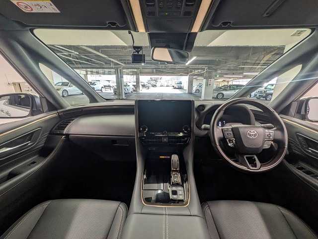 Toyota Alphard 2