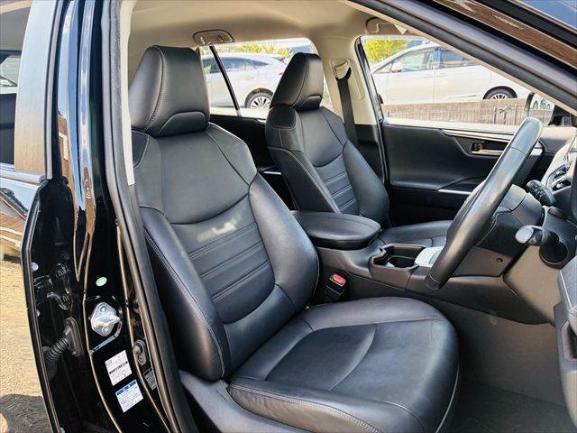 Toyota RAV4 8