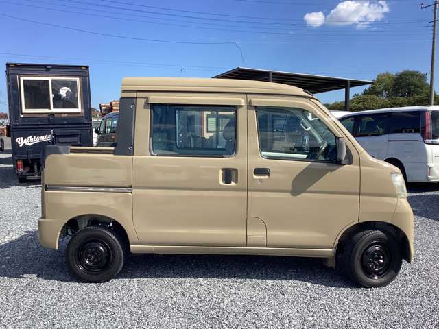 Daihatsu Hijet Deck Van 9