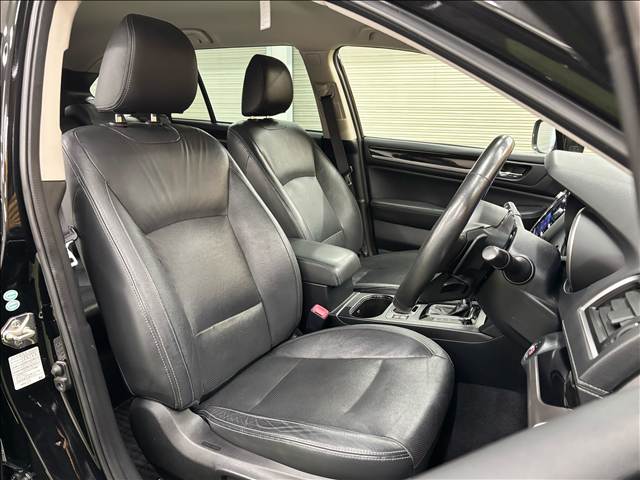 Subaru Legacy Outback 11
