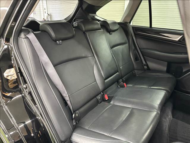 Subaru Legacy Outback 12