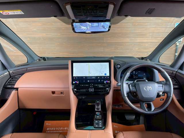 Toyota Vellfire 4