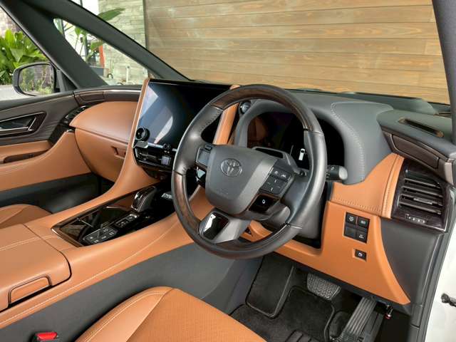 Toyota Vellfire 5