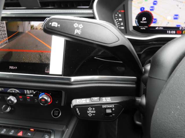 Audi Q3 11
