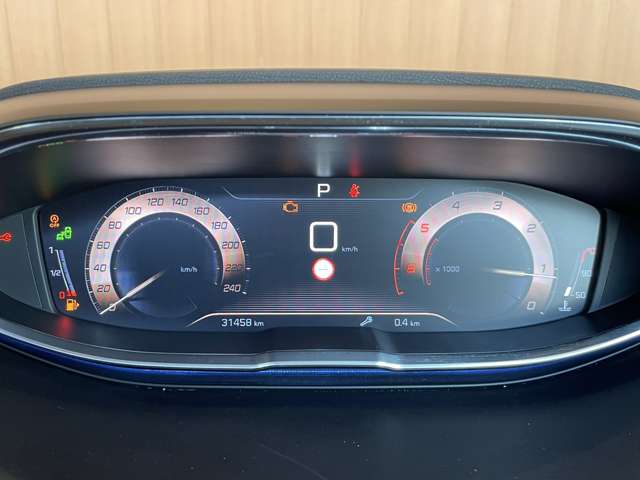 Peugeot 5008 9