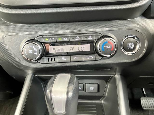 Daihatsu Rocky 10