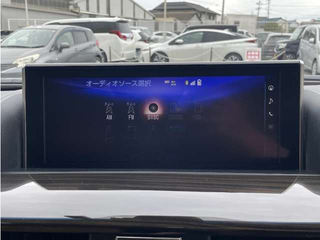 Lexus LX 7