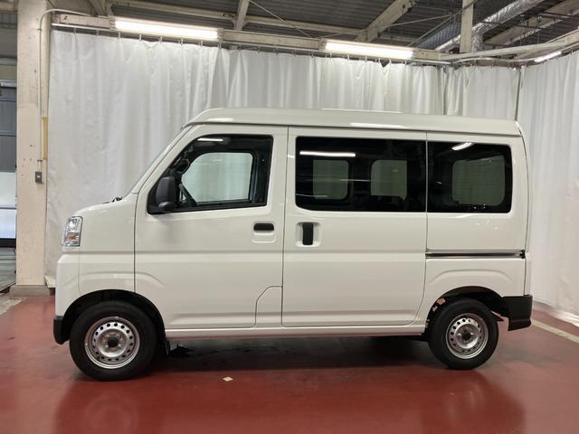 Daihatsu Hijet Cargo 8