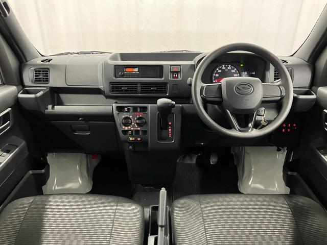 Daihatsu Hijet Cargo 10
