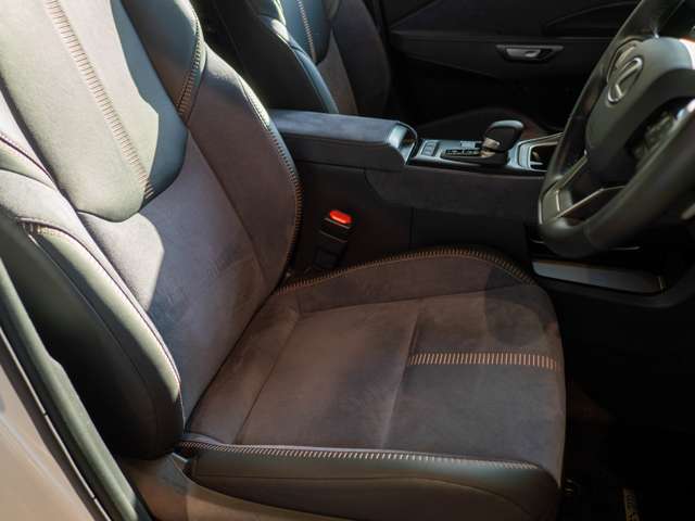 Lexus LBX 7