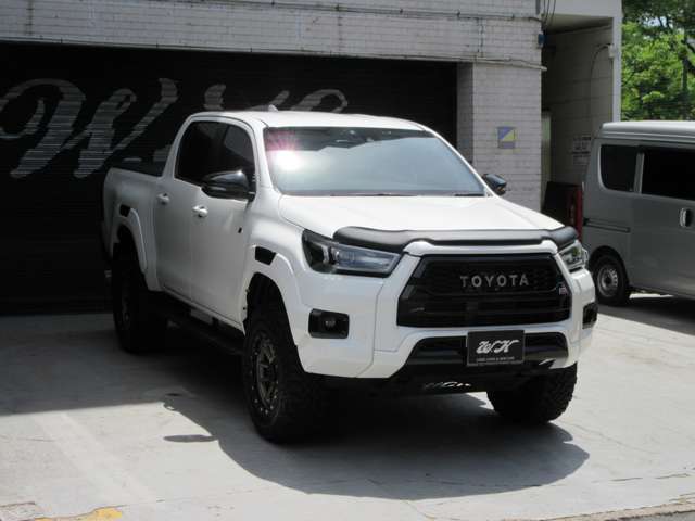 Toyota Hilux 4