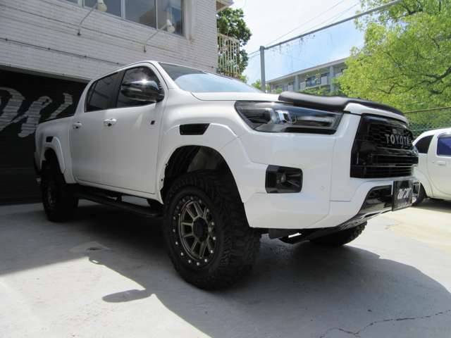 Toyota Hilux 6