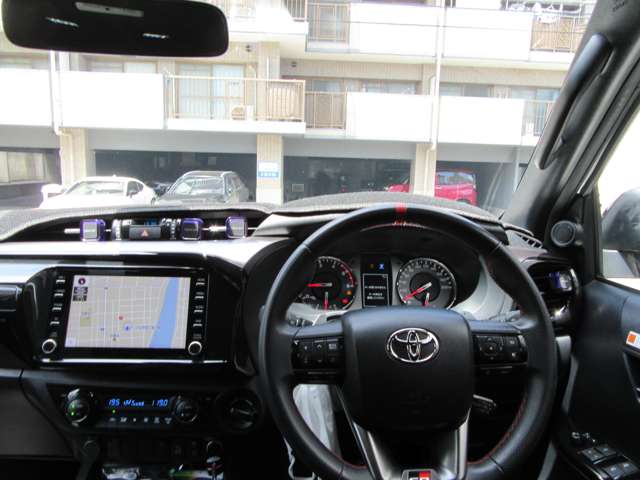 Toyota Hilux 10