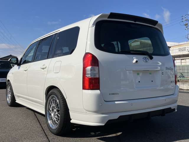 Toyota Probox Van 11
