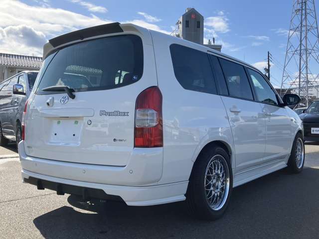 Toyota Probox Van 10