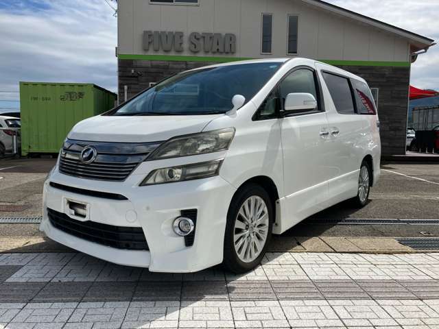 Toyota Vellfire 4
