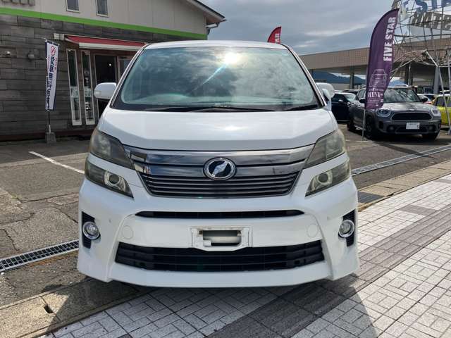 Toyota Vellfire 5