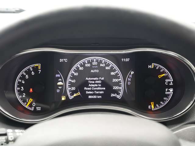 Jeep Grand Cherokee 6