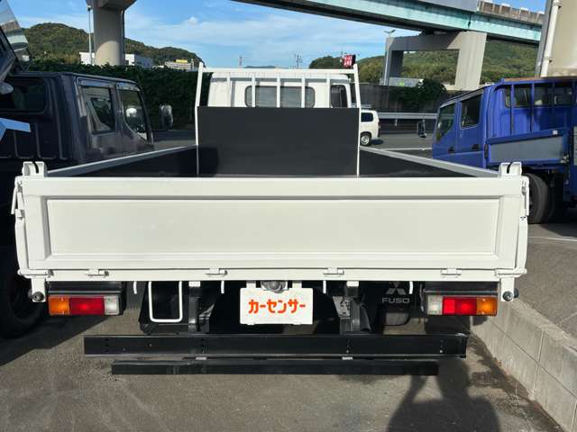 Mitsubishi Fuso Canter 5