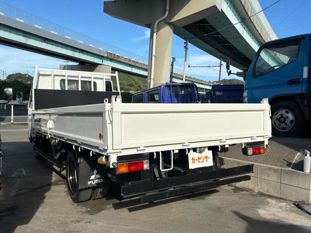 Mitsubishi Fuso Canter 6