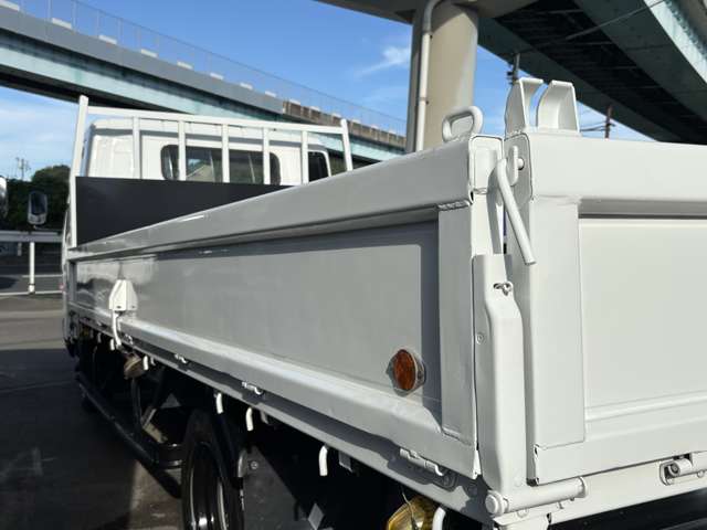 Mitsubishi Fuso Canter 7