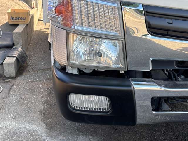 Mitsubishi Fuso Canter 10