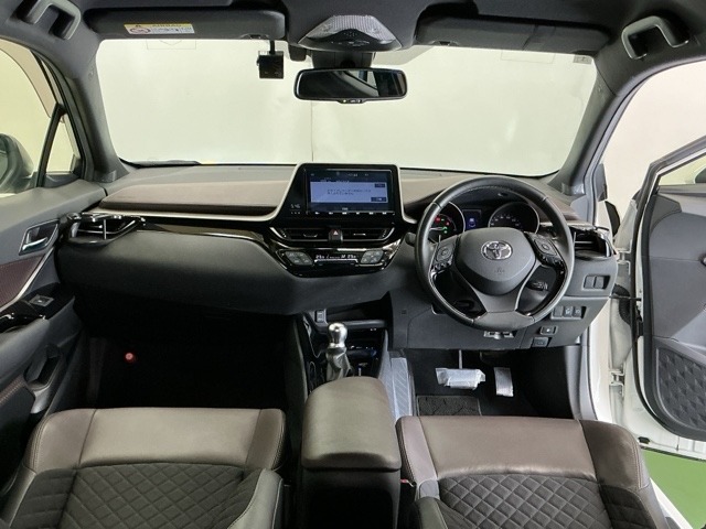 Toyota C-HR 2